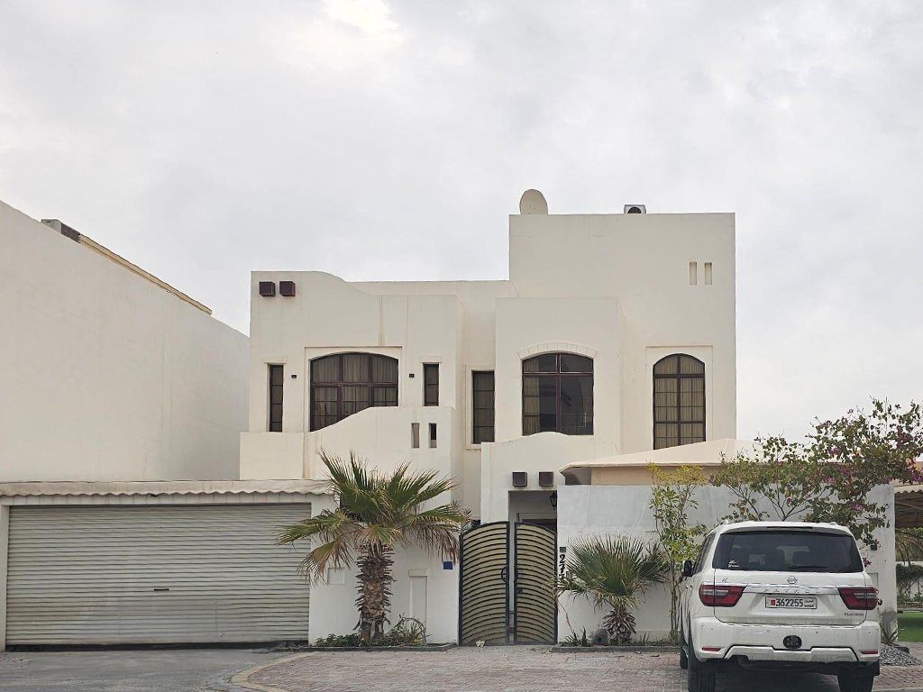 Two Story Villa Addition